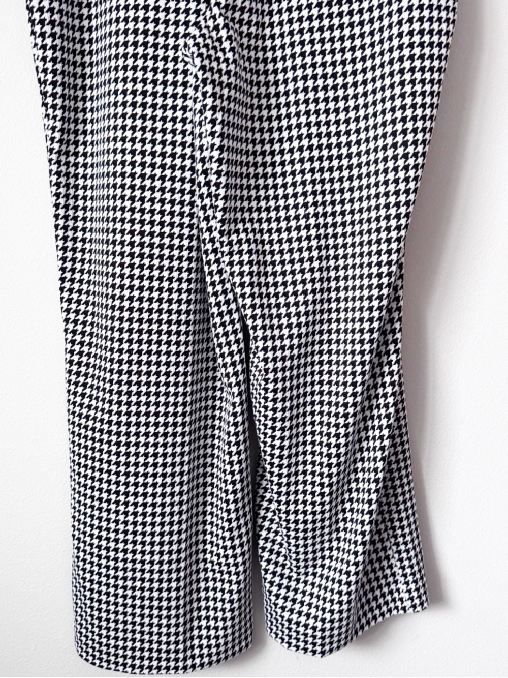 Liz Claiborne Black and White Houndstooth Wide Leg Dress Pants - Picture 8 of 11